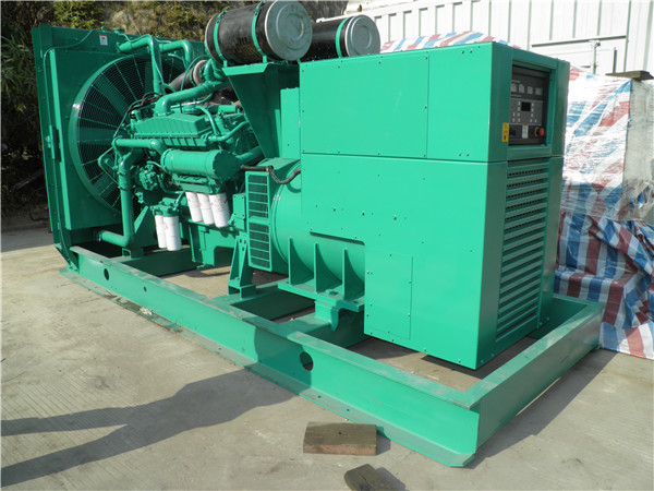 海宁出租发电机 发电机组厂家：柴油发电机组的控制屏的作用是什么？