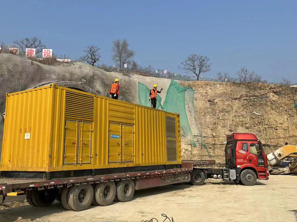 海宁发电机租赁如何根据测试结果判断机油泵的工作状态是否正常？