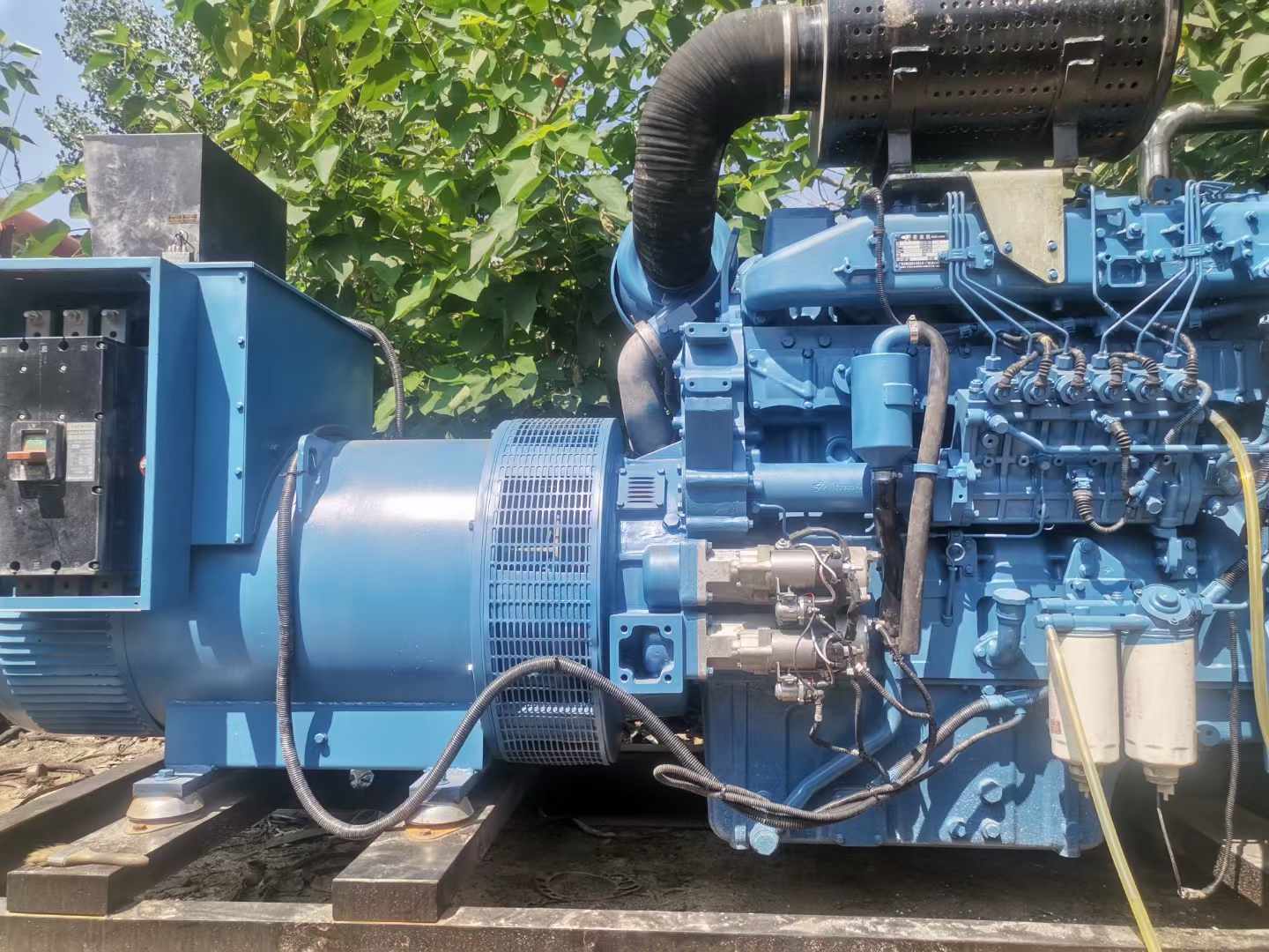 海宁详细说明降低 800kW 柴油发电机输出电流波动的方法